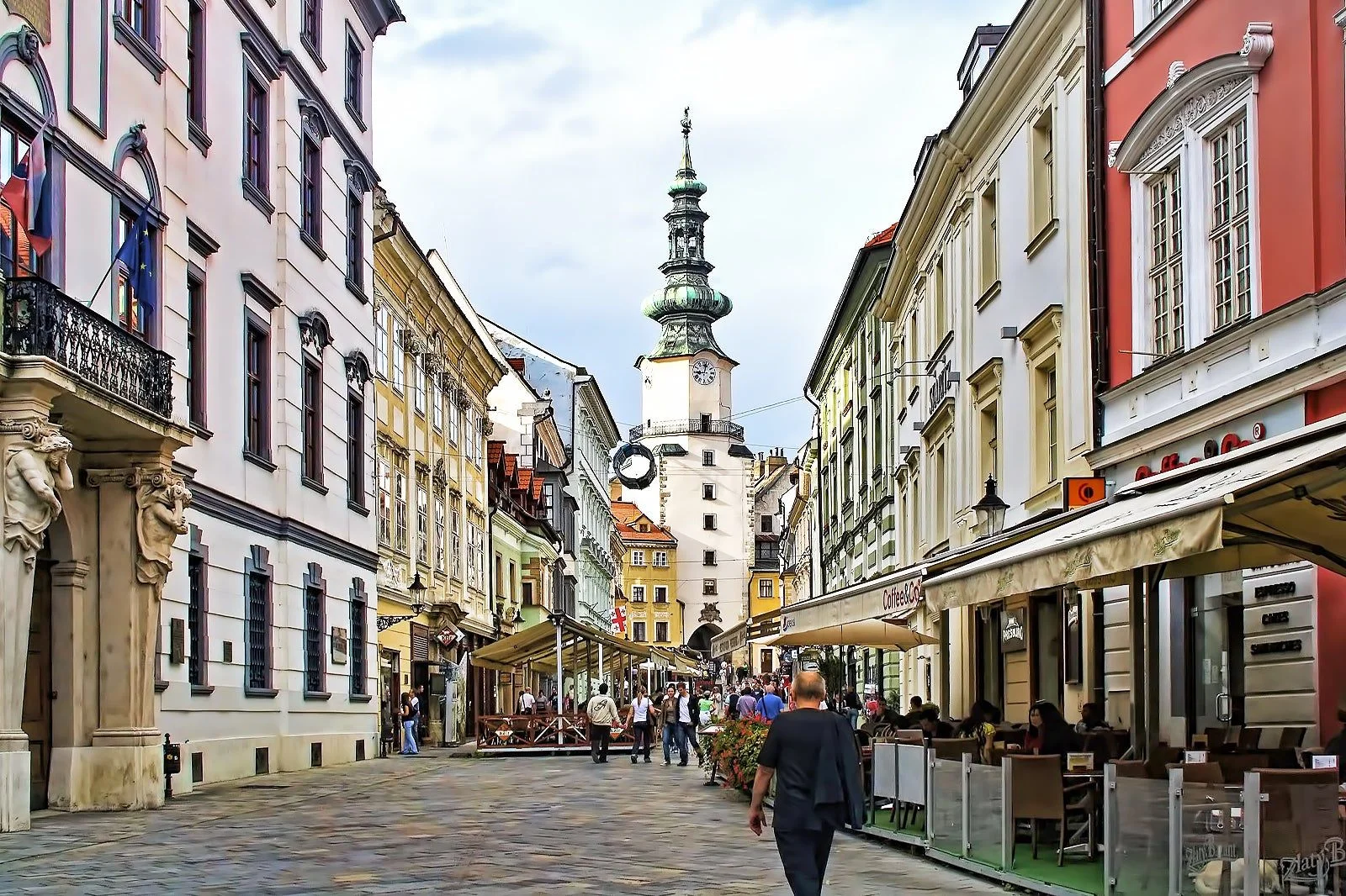Vienna Airport Transfer to Bratislava Airport