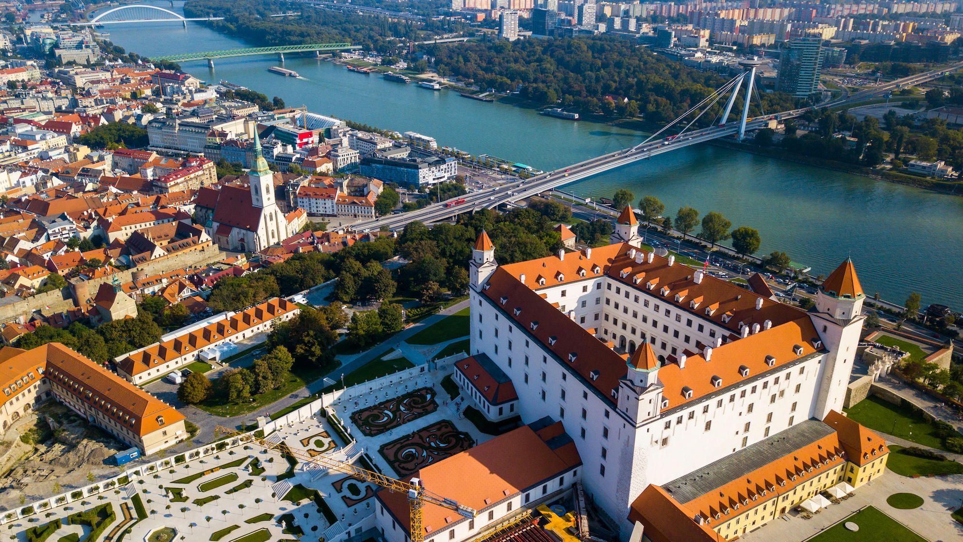 Vienna Airport Transfer to Bratislava