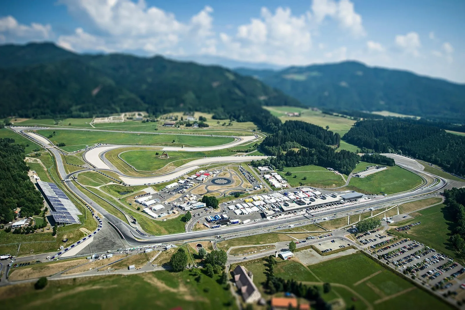 Transfert vers Private Taxi Transfer from Vienna to Spielberg